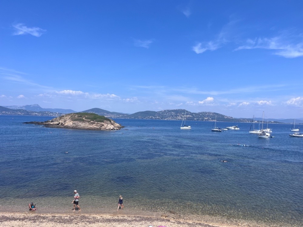 beach in Madrague